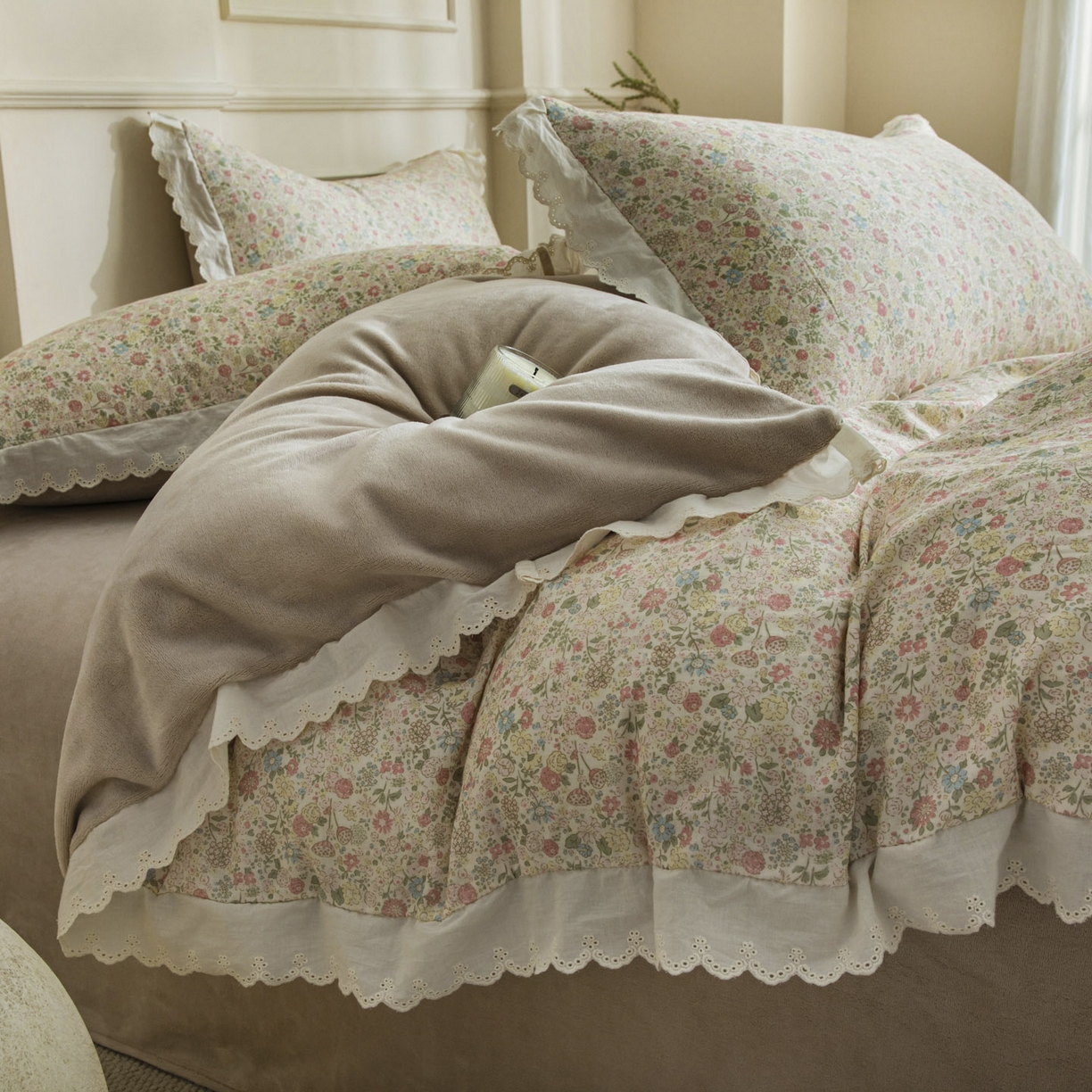 91家纺网 家纺一手货源 找家纺 大境 2025秋冬新款A类全棉双层纱棉加牛奶绒四件套韩版公主风 奈斯