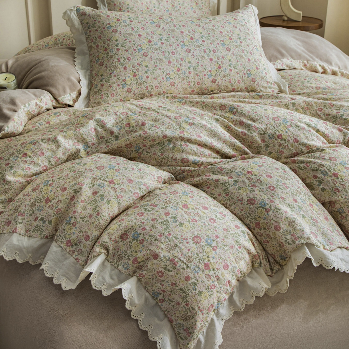 91家纺网 家纺一手货源 找家纺 大境 2025秋冬新款A类全棉双层纱棉加牛奶绒四件套韩版公主风 奈斯