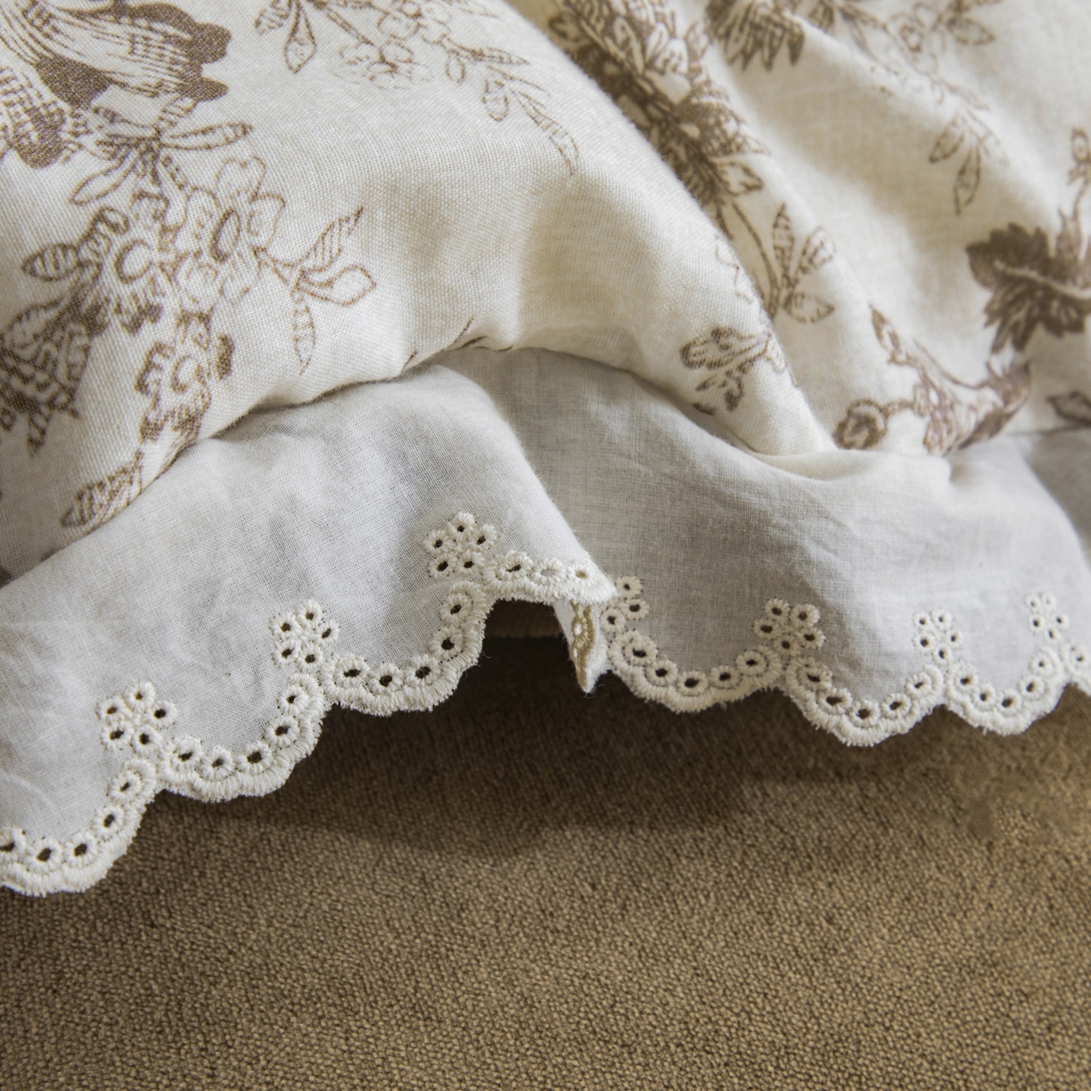 91家纺网 家纺一手货源 找家纺 大境 2025秋冬新款A类全棉双层纱棉加牛奶绒四件套韩版公主风 映秋