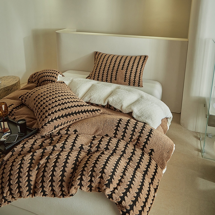 91家纺网 家纺一手货源 找家纺 （总）温宁家纺 2025新款步步高被套毯毛毯盖毯三件套单被套可配枕套