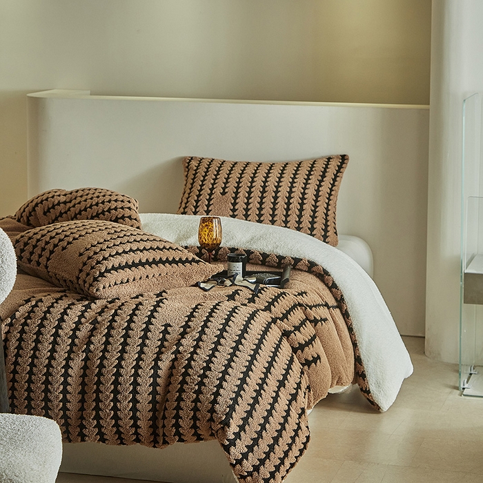 91家纺网 家纺一手货源 找家纺 （总）温宁家纺 2025新款步步高被套毯毛毯盖毯三件套单被套可配枕套