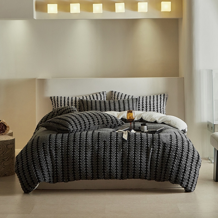 91家纺网 家纺一手货源 找家纺 温宁家纺 2025新款步步高被套毯毛毯盖毯三件套单被套可配枕套 三件套-步步高复古灰