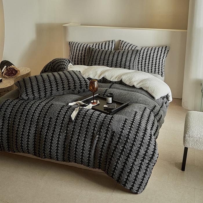 91家纺网 家纺一手货源 找家纺 温宁家纺 2025新款步步高被套毯毛毯盖毯三件套单被套可配枕套 三件套-步步高复古灰