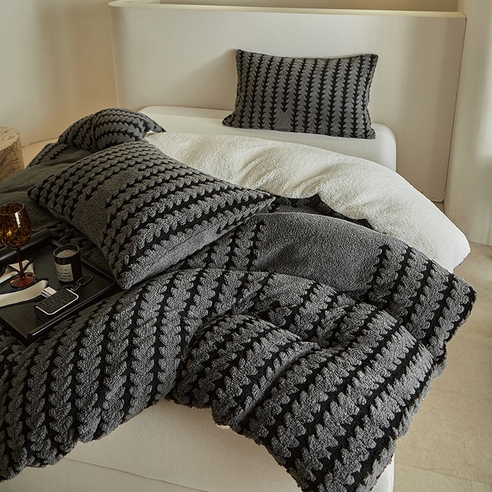 91家纺网 家纺一手货源 找家纺 温宁家纺 2025新款步步高被套毯毛毯盖毯三件套单被套可配枕套 三件套-步步高复古灰