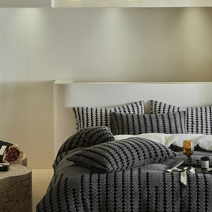 91家纺网 家纺一手货源 找家纺 温宁家纺 2025新款步步高被套毯毛毯盖毯三件套单被套可配枕套 三件套-步步高复古灰