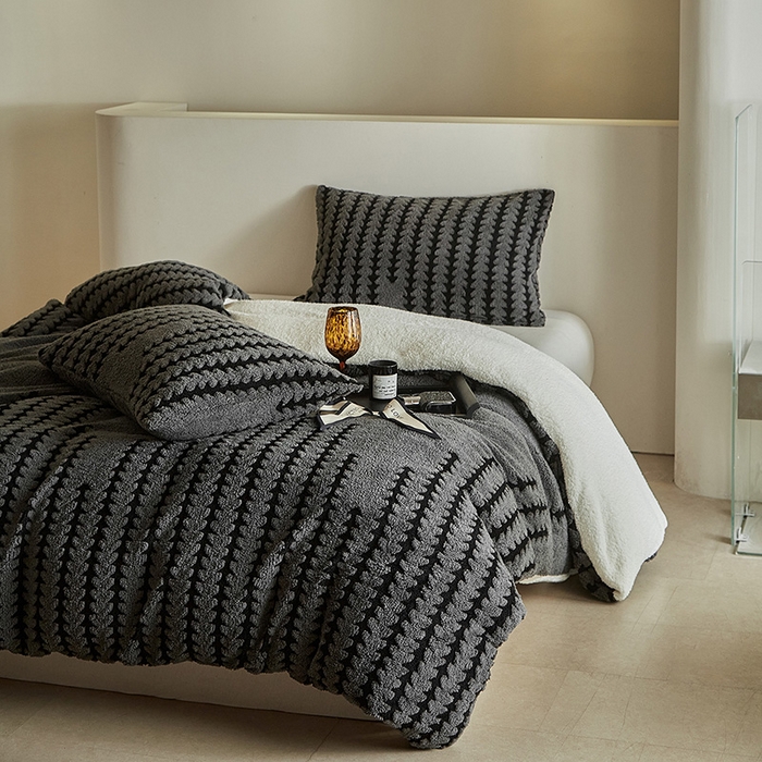 91家纺网 家纺一手货源 找家纺 温宁家纺 2025新款步步高被套毯毛毯盖毯三件套单被套可配枕套 三件套-步步高复古灰