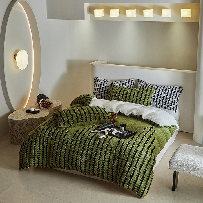 91家纺网 家纺一手货源 找家纺 温宁家纺 2025新款步步高被套毯毛毯盖毯三件套单被套可配枕套 三件套-步步高军绿