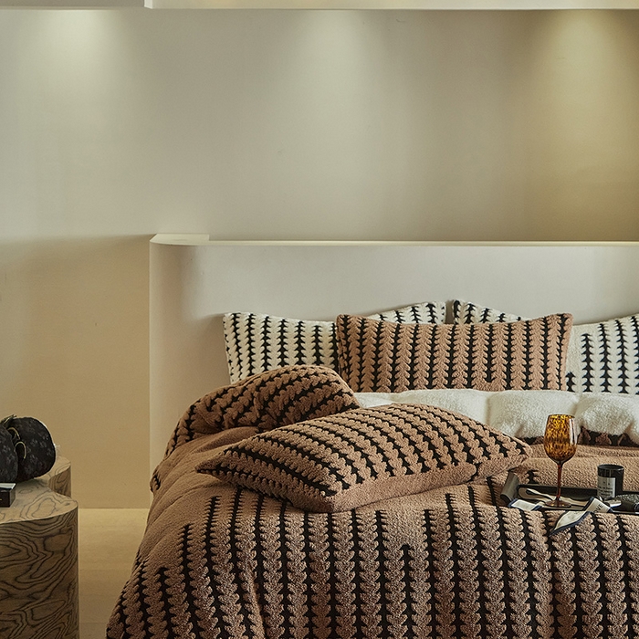 91家纺网 家纺一手货源 找家纺 温宁家纺 2025新款步步高被套毯毛毯盖毯三件套单被套可配枕套 三件套-步步高咖色