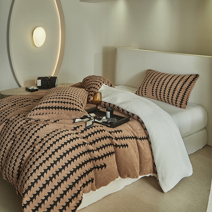 91家纺网 家纺一手货源 找家纺 温宁家纺 2025新款步步高被套毯毛毯盖毯三件套单被套可配枕套 三件套-步步高咖色