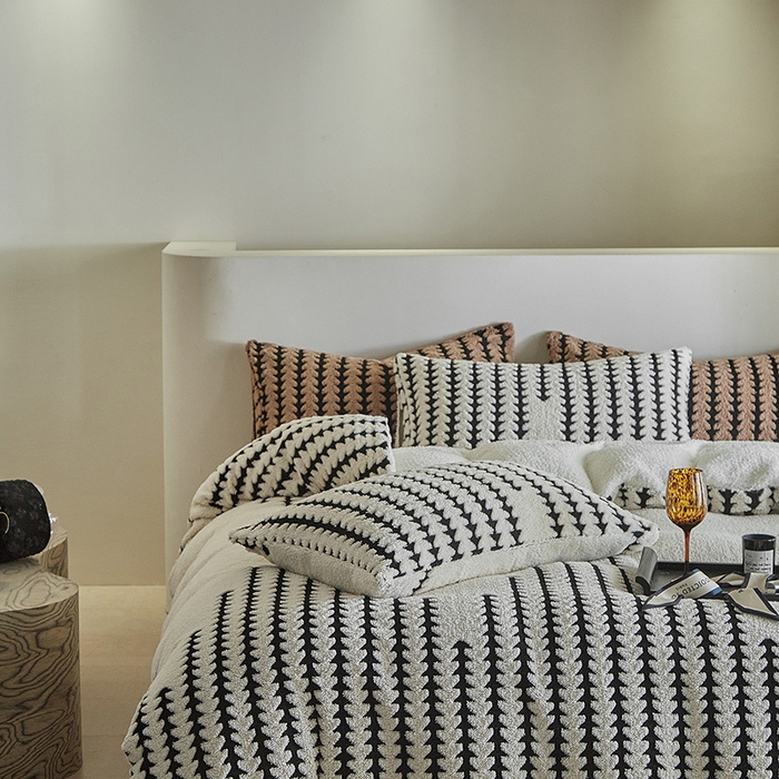 91家纺网 家纺一手货源 找家纺 温宁家纺 2025新款步步高被套毯毛毯盖毯三件套单被套可配枕套 三件套-步步高米白