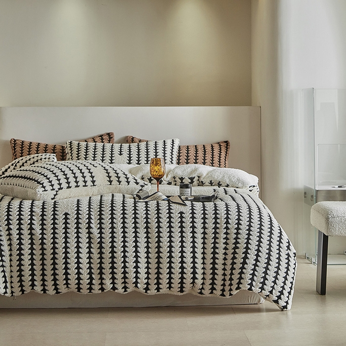 91家纺网 家纺一手货源 找家纺 温宁家纺 2025新款步步高被套毯毛毯盖毯三件套单被套可配枕套 三件套-步步高米白