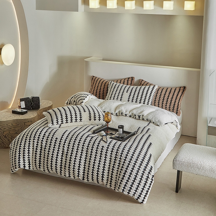 91家纺网 家纺一手货源 找家纺 温宁家纺 2025新款步步高被套毯毛毯盖毯三件套单被套可配枕套 三件套-步步高米白