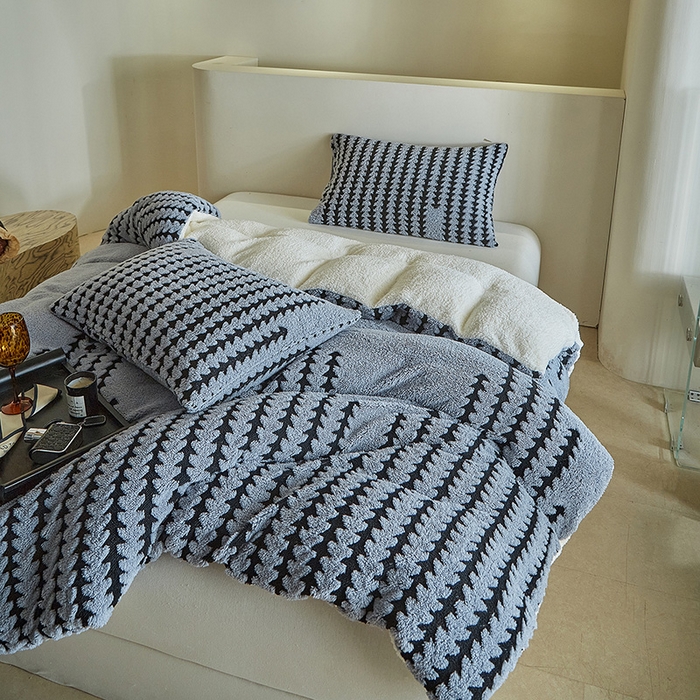 91家纺网 家纺一手货源 找家纺 温宁家纺 2025新款步步高被套毯毛毯盖毯三件套单被套可配枕套 三件套-步步高雾蓝