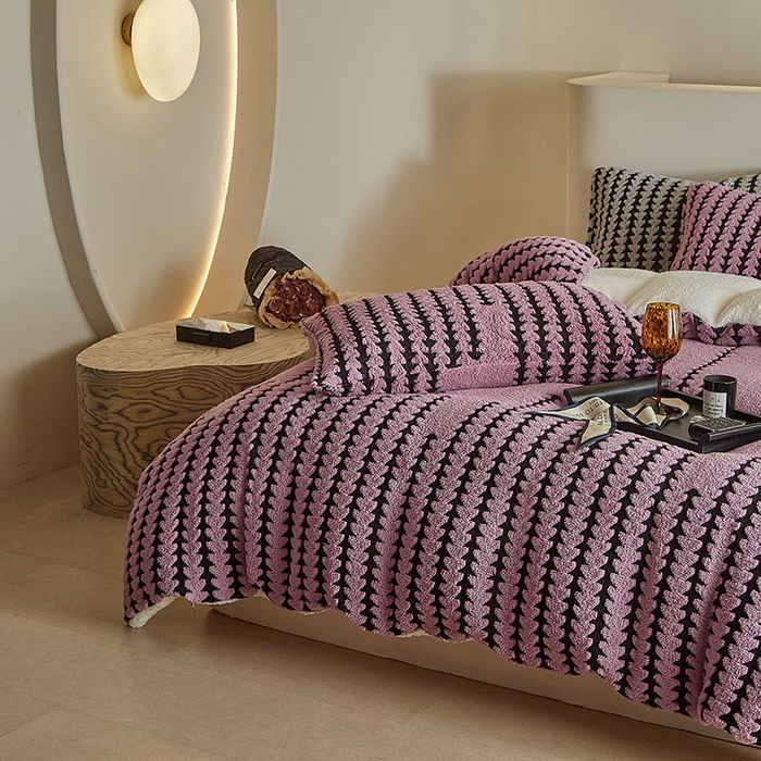 91家纺网 家纺一手货源 找家纺 温宁家纺 2025新款步步高被套毯毛毯盖毯三件套单被套可配枕套 三件套-步步高香芋紫