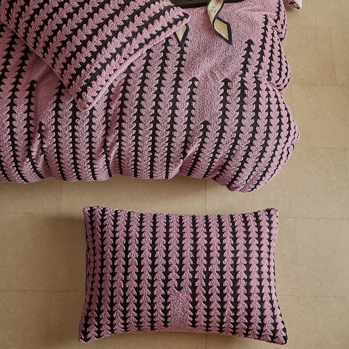 91家纺网 家纺一手货源 找家纺 温宁家纺 2025新款步步高被套毯毛毯盖毯三件套单被套可配枕套 三件套-步步高香芋紫