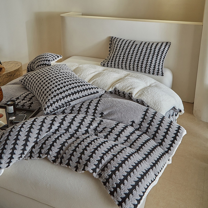 91家纺网 家纺一手货源 找家纺 温宁家纺 2025新款步步高被套毯毛毯盖毯三件套单被套可配枕套 三件套-步步高银灰