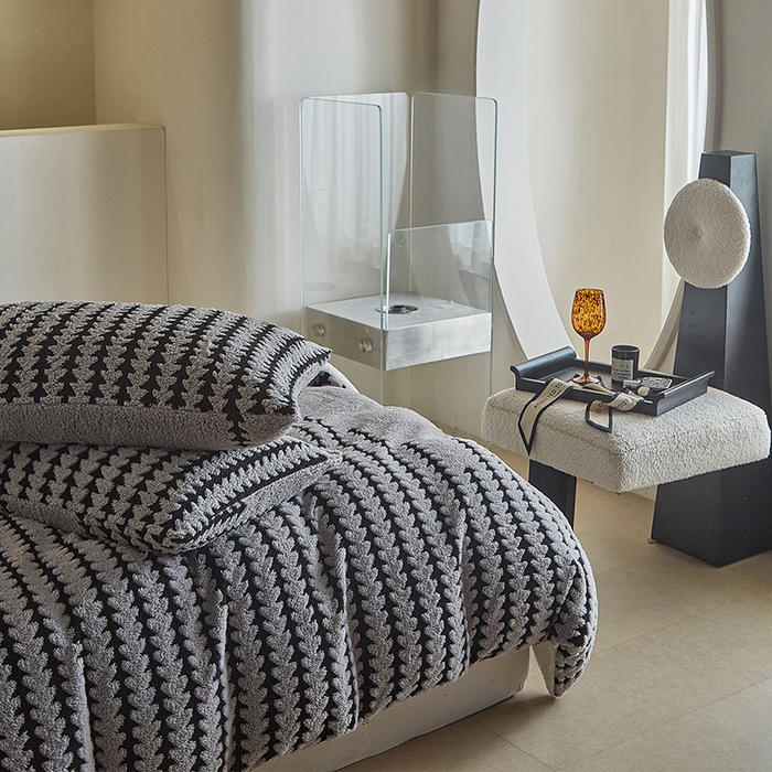 91家纺网 家纺一手货源 找家纺 温宁家纺 2025新款步步高被套毯毛毯盖毯三件套单被套可配枕套 三件套-步步高银灰