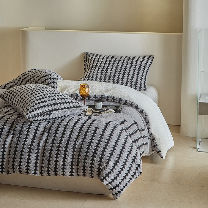 91家纺网 家纺一手货源 找家纺 温宁家纺 2025新款步步高被套毯毛毯盖毯三件套单被套可配枕套 三件套-步步高银灰