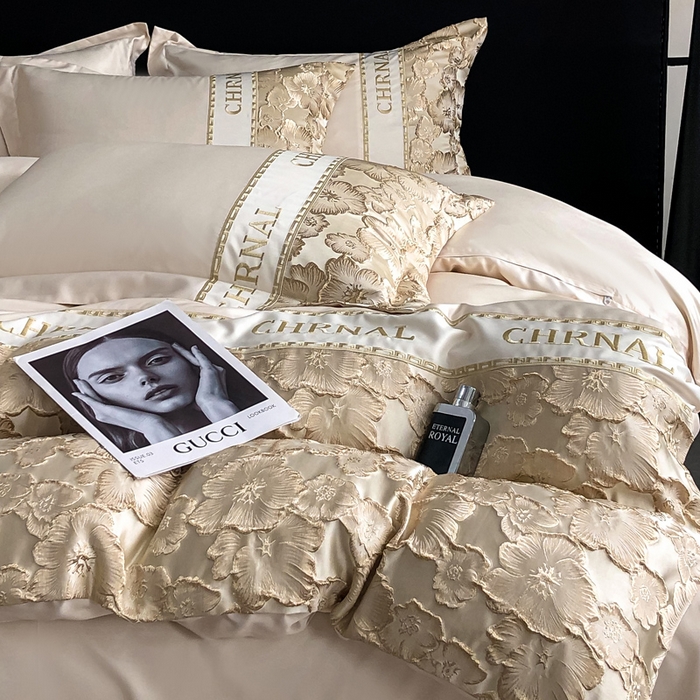 91家纺网 家纺一手货源 找家纺 悦织湾家纺 2025新款水洗冰丝浮雕刺绣四件套-浮雕梅影轻奢时尚三4件套 浮雕梅影-奶昔白