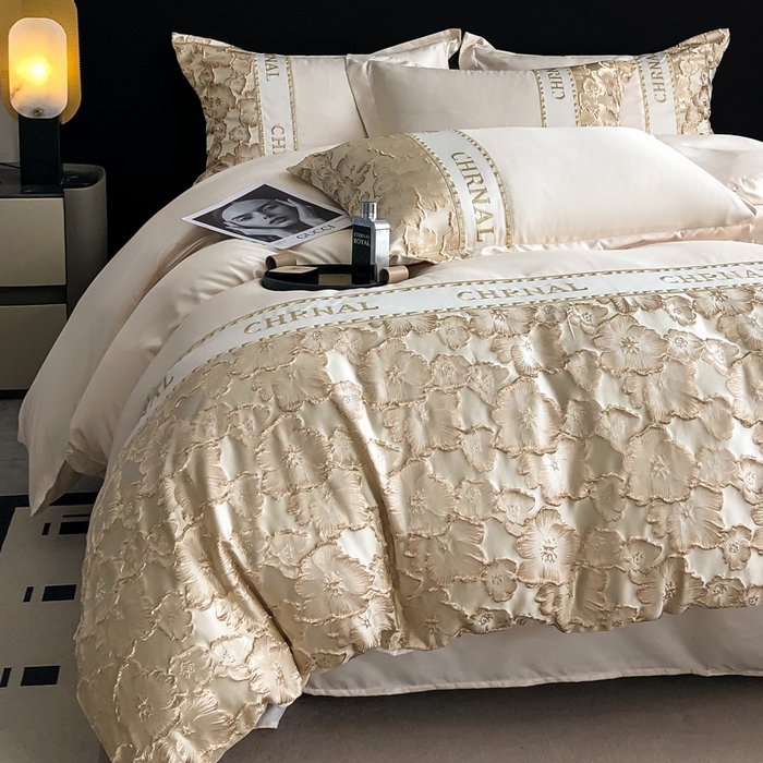 91家纺网 家纺一手货源 找家纺 悦织湾家纺 2025新款水洗冰丝浮雕刺绣四件套-浮雕梅影轻奢时尚三4件套 浮雕梅影-奶昔白