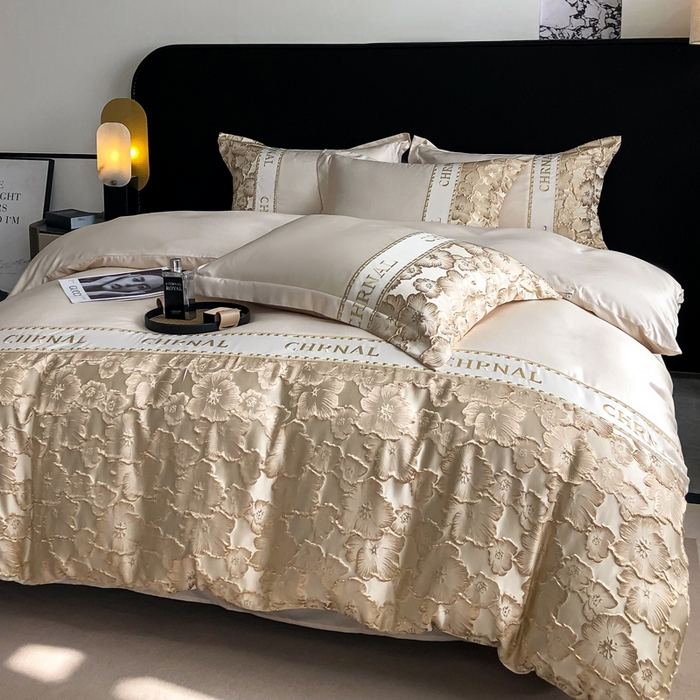 91家纺网 家纺一手货源 找家纺 悦织湾家纺 2025新款水洗冰丝浮雕刺绣四件套-浮雕梅影轻奢时尚三4件套 浮雕梅影-奶昔白