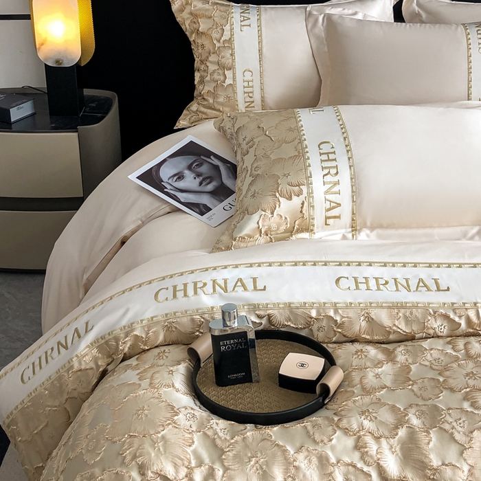 91家纺网 家纺一手货源 找家纺 悦织湾家纺 2025新款水洗冰丝浮雕刺绣四件套-浮雕梅影轻奢时尚三4件套 浮雕梅影-奶昔白