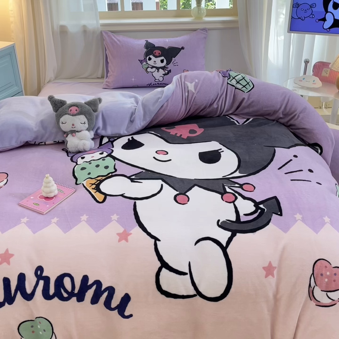 91家纺网 家纺一手货源 找家纺 金爱家 2025新款正版三丽鸥授权大版卡通平网数码印花加厚高克重牛奶绒系列四件套-第一批 绒大版-R冰淇淋甜心库洛米