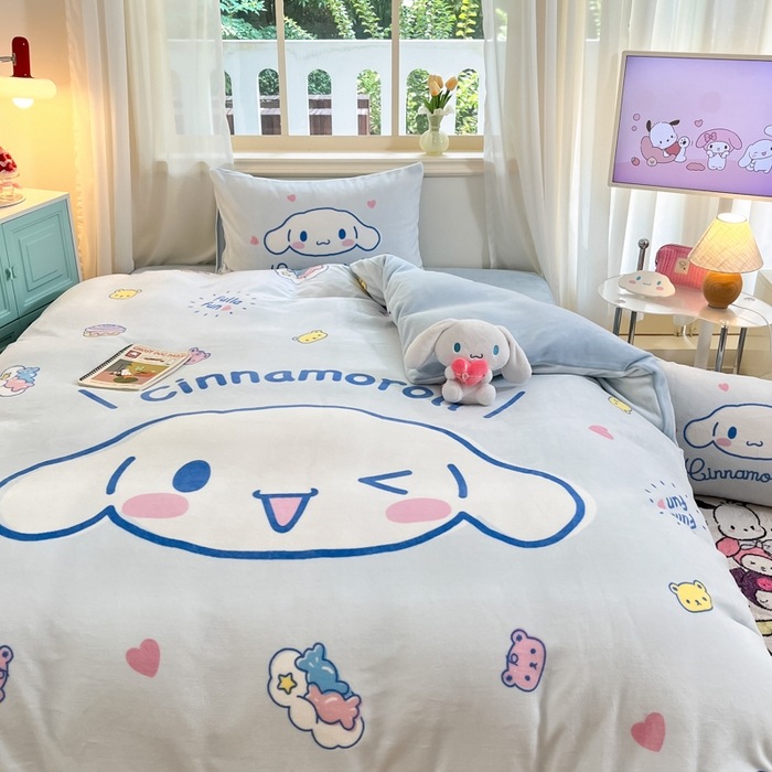 91家纺网 家纺一手货源 找家纺 金爱家 2025新款正版三丽鸥授权大版卡通平网数码印花加厚高克重牛奶绒系列四件套-第一批 绒大版-R开心大耳狗