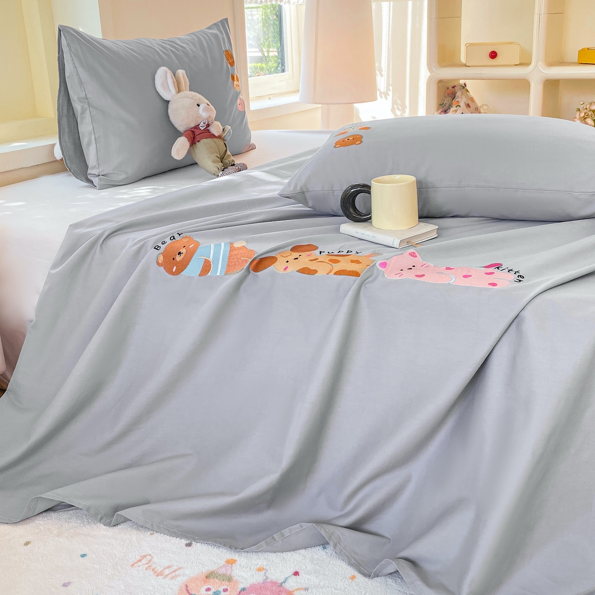 91家纺网 家纺一手货源 找家纺 （总）灰鲸 2025新款全棉刺绣大床床单-懒懒小憩系列