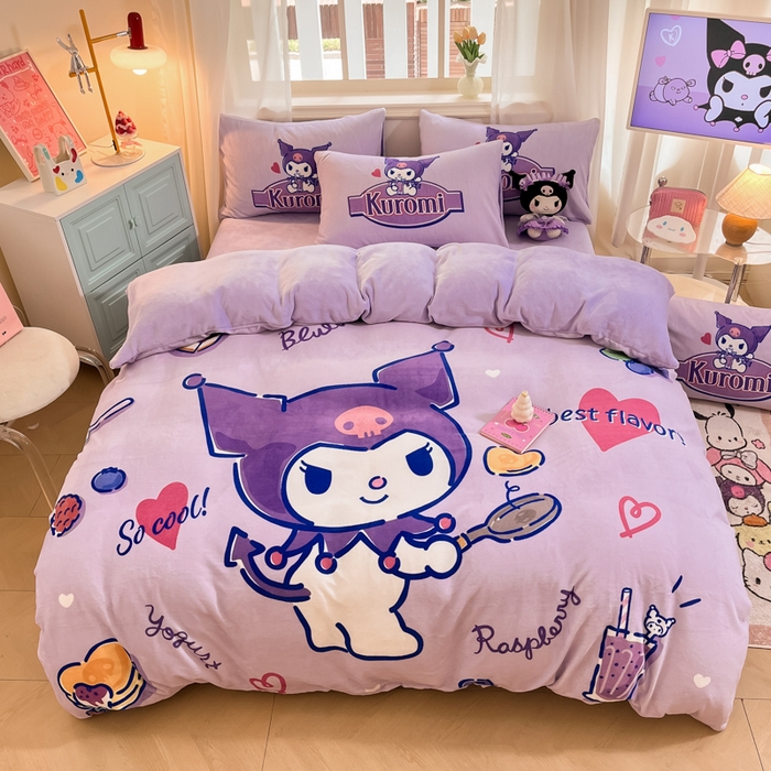 91家纺网 家纺一手货源 找家纺 金爱家 2025新款正版三丽鸥授权大版卡通平网数码印花加厚高克重牛奶绒系列四件套-第一批 绒大版-R乐趣库洛米