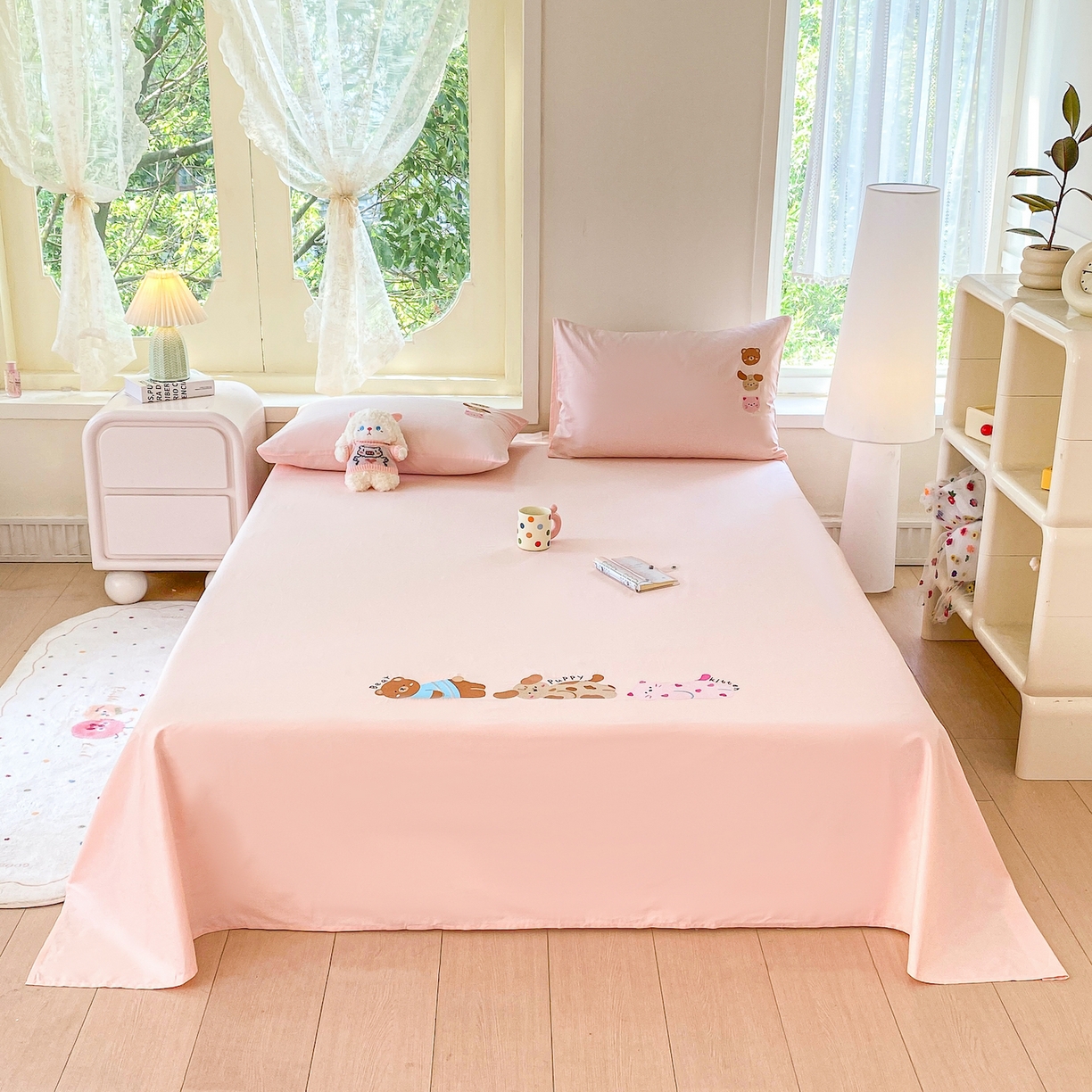 91家纺网 家纺一手货源 找家纺 灰鲸 2025新款全棉刺绣大床床单-懒懒小憩系列 懒懒小憩-粉