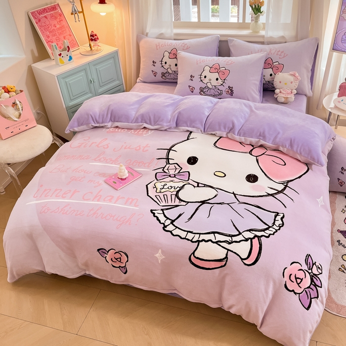 91家纺网 家纺一手货源 找家纺 金爱家 2025新款正版三丽鸥授权大版卡通平网数码印花加厚高克重牛奶绒系列四件套-第一批 绒大版-R玫瑰香水kitty