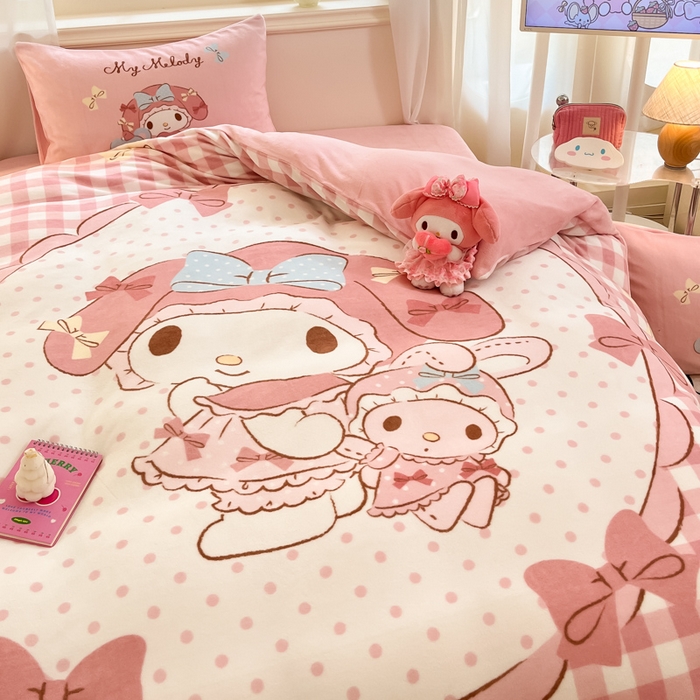 91家纺网 家纺一手货源 找家纺 金爱家 2025新款正版三丽鸥授权大版卡通平网数码印花加厚高克重牛奶绒系列四件套-第一批 绒大版-R美好美乐蒂