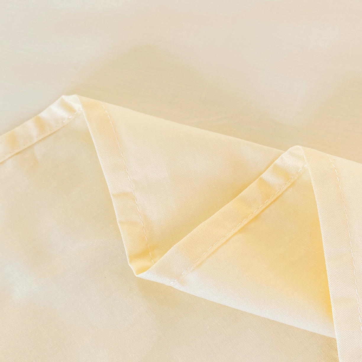 91家纺网 家纺一手货源 找家纺 灰鲸 2025新款全棉刺绣大床床单-懒懒小憩系列 懒懒小憩-黄