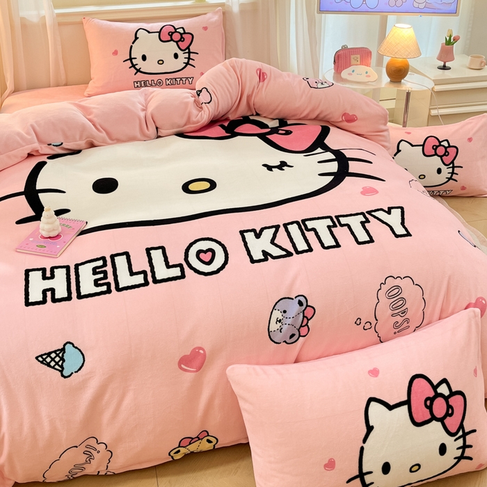 91家纺网 家纺一手货源 找家纺 金爱家 2025新款正版三丽鸥授权大版卡通平网数码印花加厚高克重牛奶绒系列四件套-第一批 绒大版-R美美少女Kitty