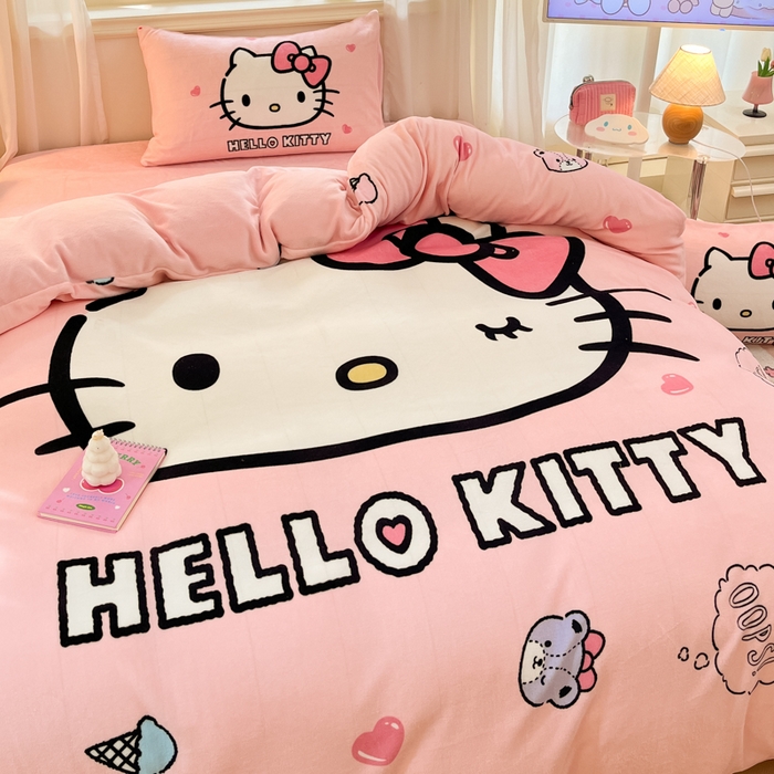 91家纺网 家纺一手货源 找家纺 金爱家 2025新款正版三丽鸥授权大版卡通平网数码印花加厚高克重牛奶绒系列四件套-第一批 绒大版-R美美少女Kitty