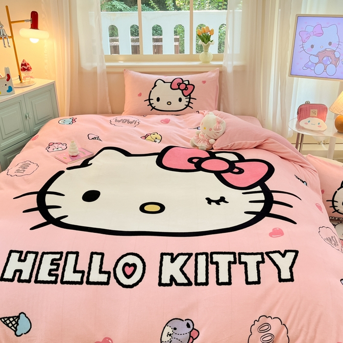 91家纺网 家纺一手货源 找家纺 金爱家 2025新款正版三丽鸥授权大版卡通平网数码印花加厚高克重牛奶绒系列四件套-第一批 绒大版-R美美少女Kitty