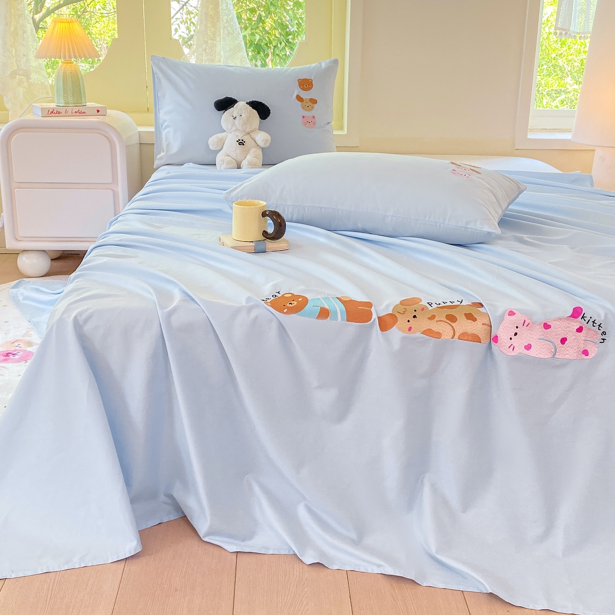 91家纺网 家纺一手货源 找家纺 灰鲸 2025新款全棉刺绣大床床单-懒懒小憩系列 懒懒小憩-蓝