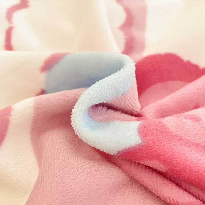 91家纺网 家纺一手货源 找家纺 金爱家 2025新款正版三丽鸥授权大版卡通平网数码印花加厚高克重牛奶绒系列四件套-第一批 绒大版-R魔法美乐蒂