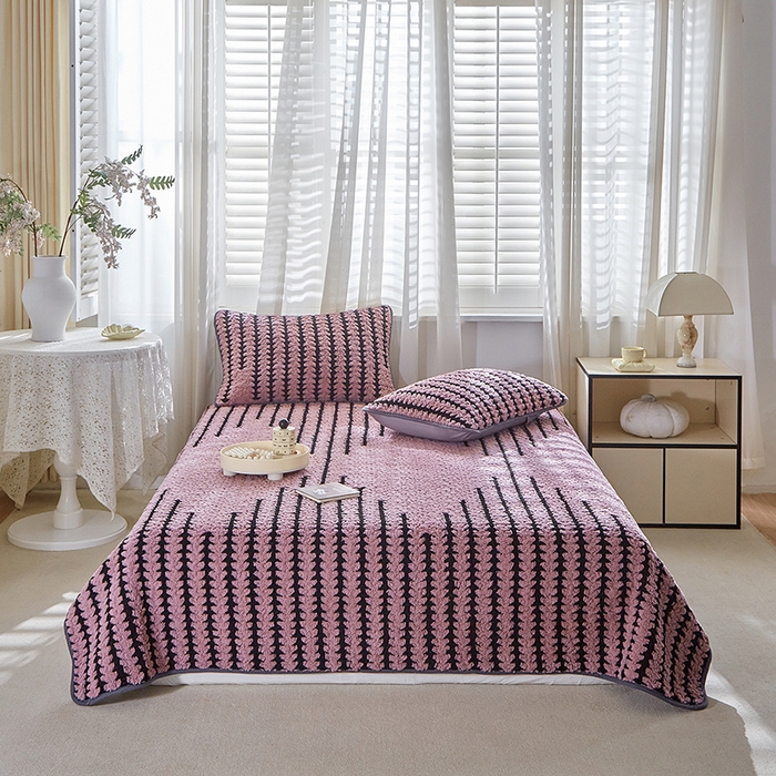 91家纺网 家纺一手货源 找家纺 （总）温宁家纺 2025新款步步高床盖三件套