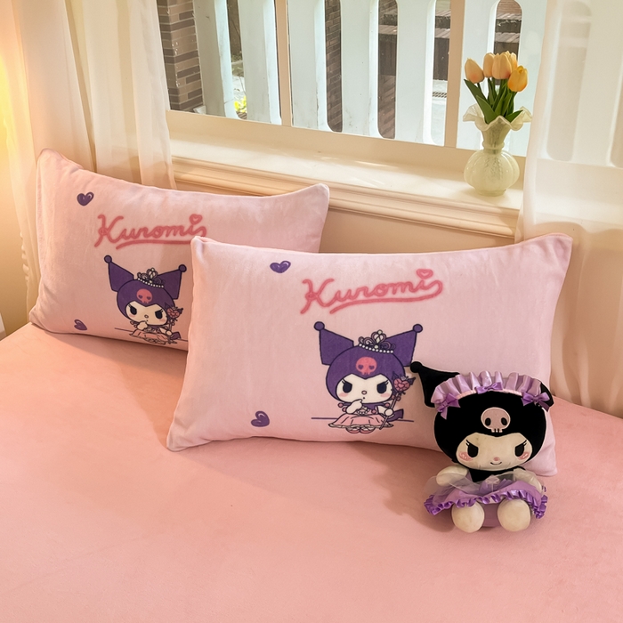 91家纺网 家纺一手货源 找家纺 金爱家 2025新款正版三丽鸥授权大版卡通平网数码印花加厚高克重牛奶绒系列四件套-第一批 绒大版-R气球公主库洛米