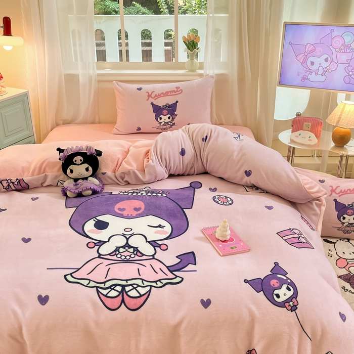 91家纺网 家纺一手货源 找家纺 金爱家 2025新款正版三丽鸥授权大版卡通平网数码印花加厚高克重牛奶绒系列四件套-第一批 绒大版-R气球公主库洛米