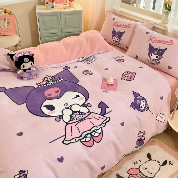 91家纺网 家纺一手货源 找家纺 金爱家 2025新款正版三丽鸥授权大版卡通平网数码印花加厚高克重牛奶绒系列四件套-第一批 绒大版-R气球公主库洛米