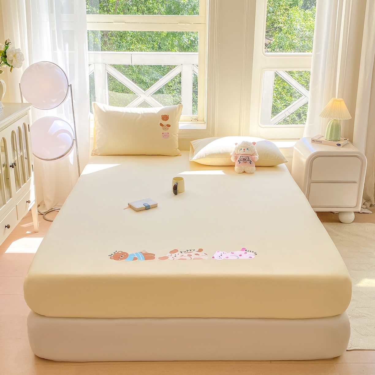 91家纺网 家纺一手货源 找家纺 （总）灰鲸 2025新款全棉刺绣大床床笠-懒懒小憩系列