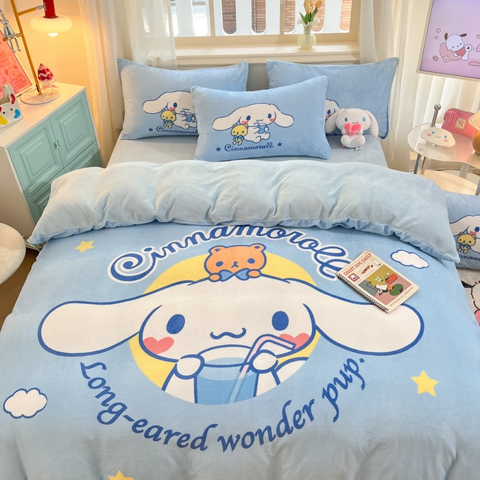 91家纺网 家纺一手货源 找家纺 金爱家 2025新款正版三丽鸥授权大版卡通平网数码印花加厚高克重牛奶绒系列四件套-第一批 绒大版-R汽水大耳狗