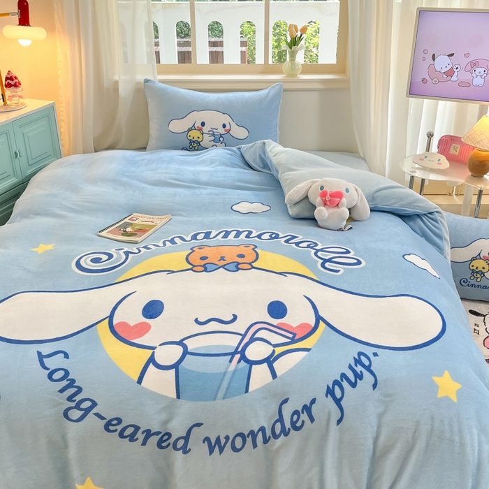 91家纺网 家纺一手货源 找家纺 金爱家 2025新款正版三丽鸥授权大版卡通平网数码印花加厚高克重牛奶绒系列四件套-第一批 绒大版-R汽水大耳狗