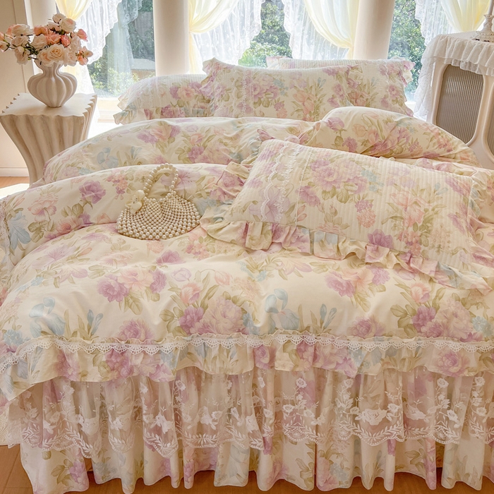 91家纺网 家纺一手货源 找家纺 瑞宝 2025新款13372全棉印花花边床裙四件套 浪漫花溪