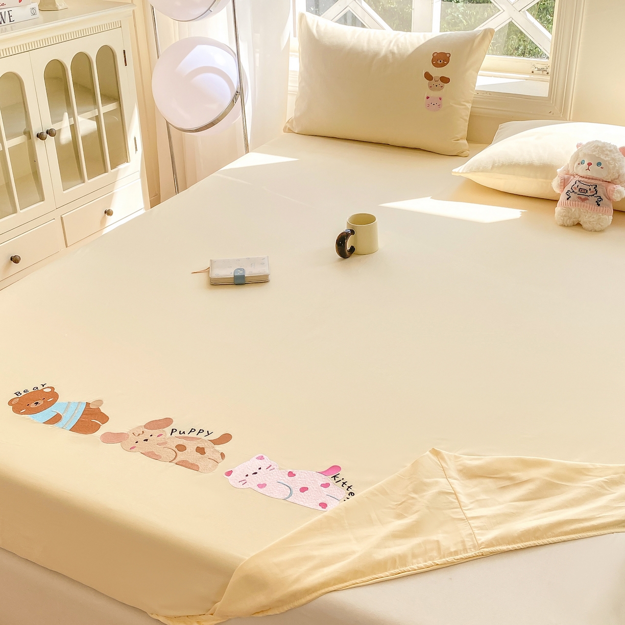 91家纺网 家纺一手货源 找家纺 （总）灰鲸 2025新款全棉刺绣大床床笠-懒懒小憩系列