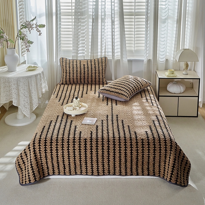 91家纺网 家纺一手货源 找家纺 （总）温宁家纺 2025新款步步高床盖三件套