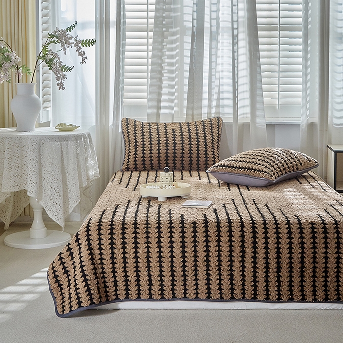 91家纺网 家纺一手货源 找家纺 （总）温宁家纺 2025新款步步高床盖三件套